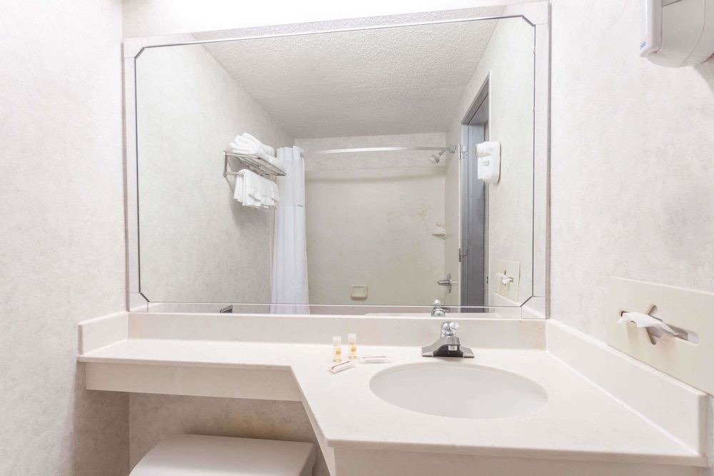 Photo of Bathroom in Lexington