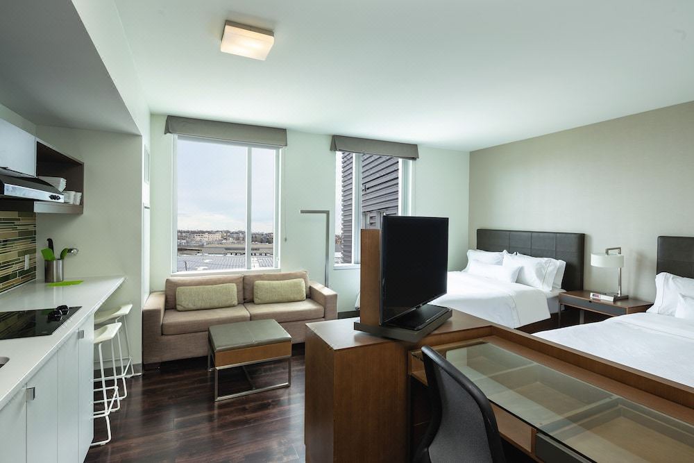 Photo of Livingroom in D Street - West Broadway