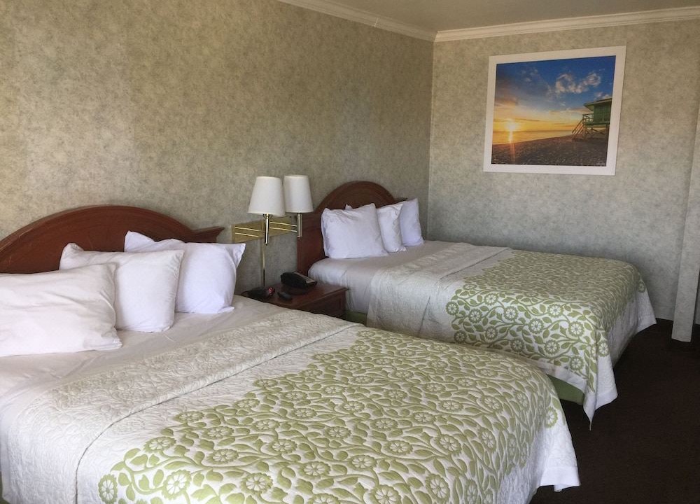 Photo of Bedroom in Lawndale