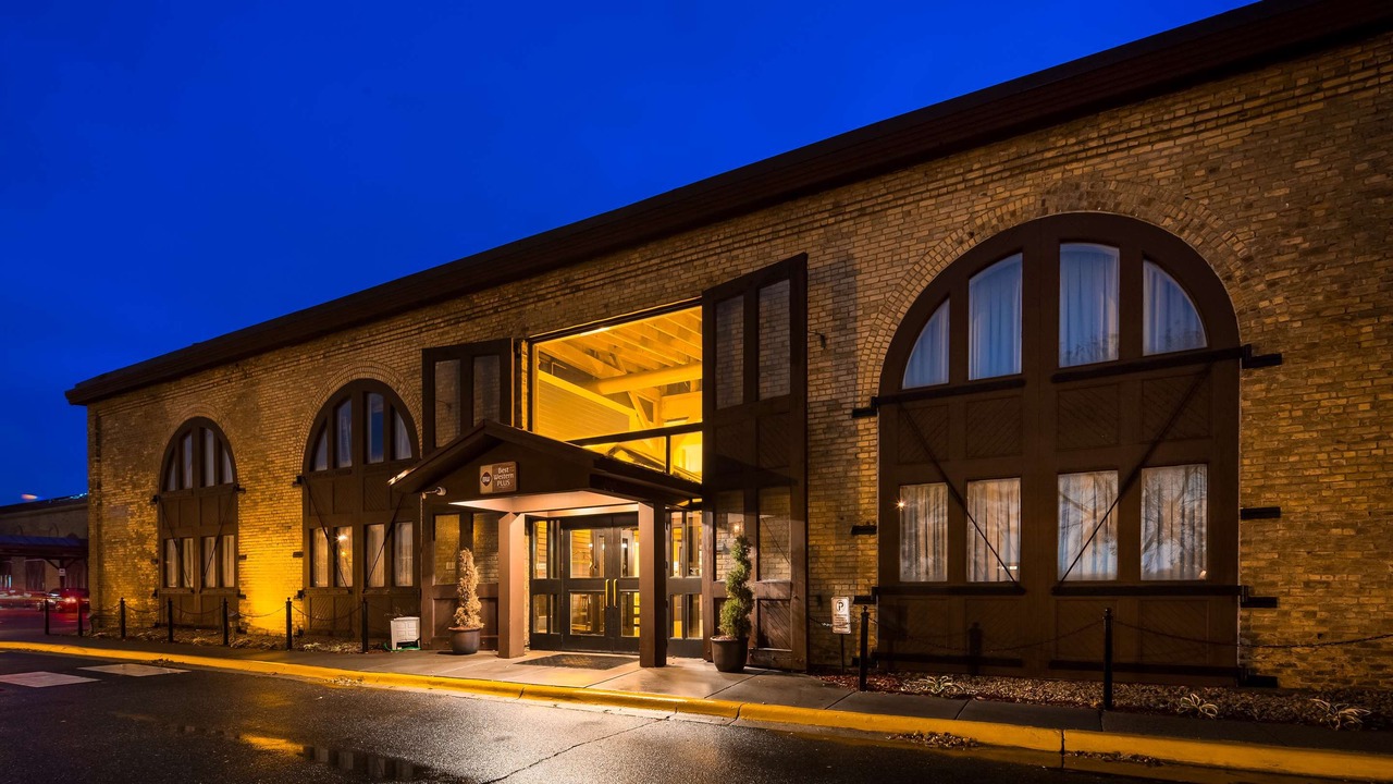Photo of Buildings in Como