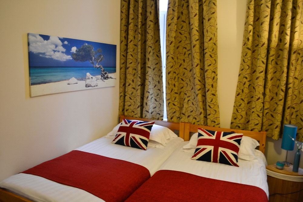 Photo of Bedroom in Newington