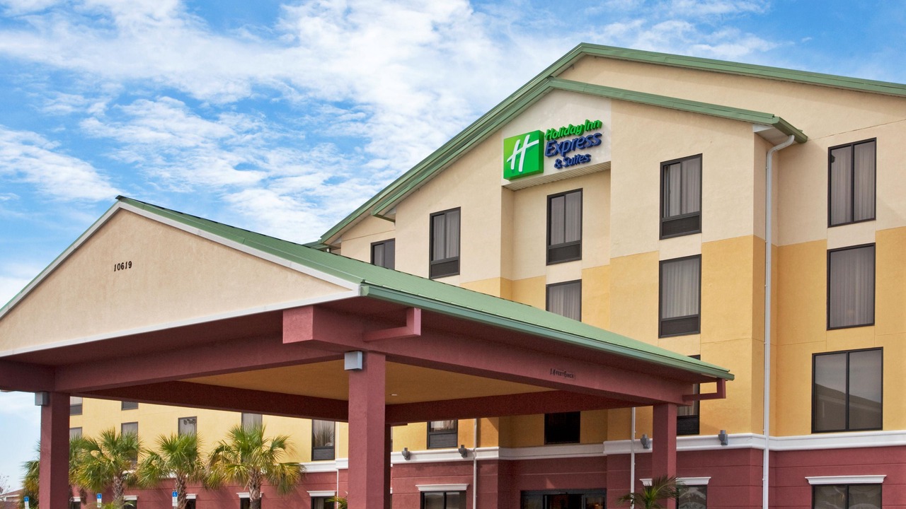 Photo of Buildings in Port Richey