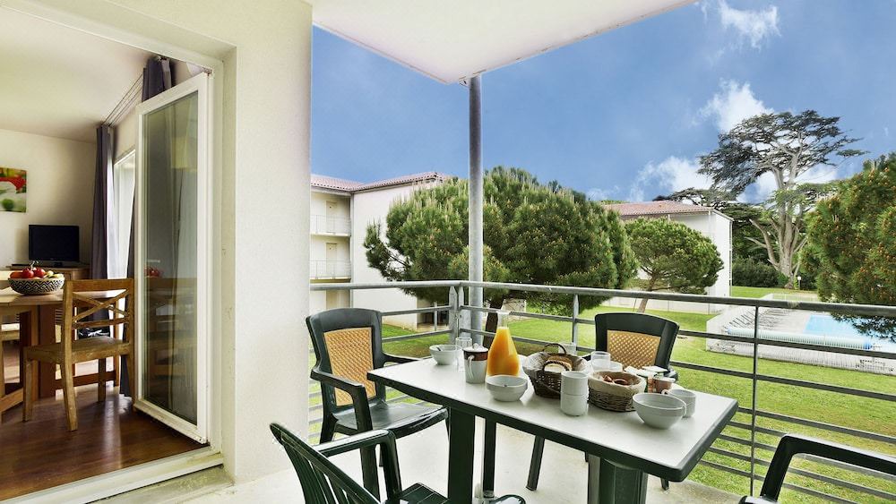 Photo of Patio Balcony in Lagord