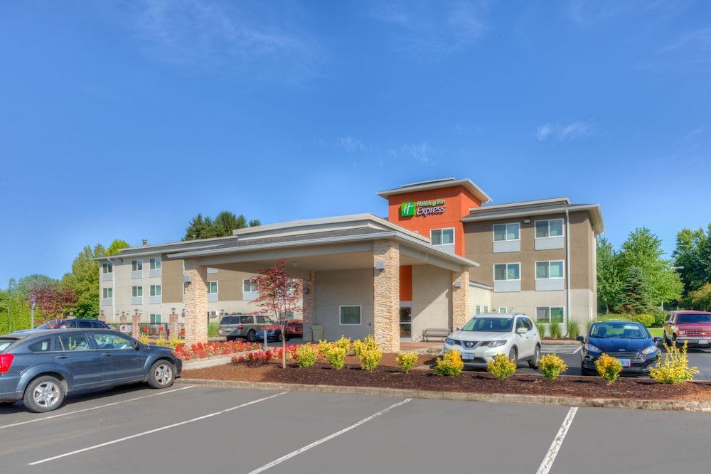 Photo of Buildings in Newberg