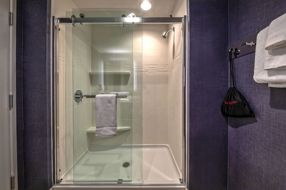 Photo of Bathroom in Green Hills