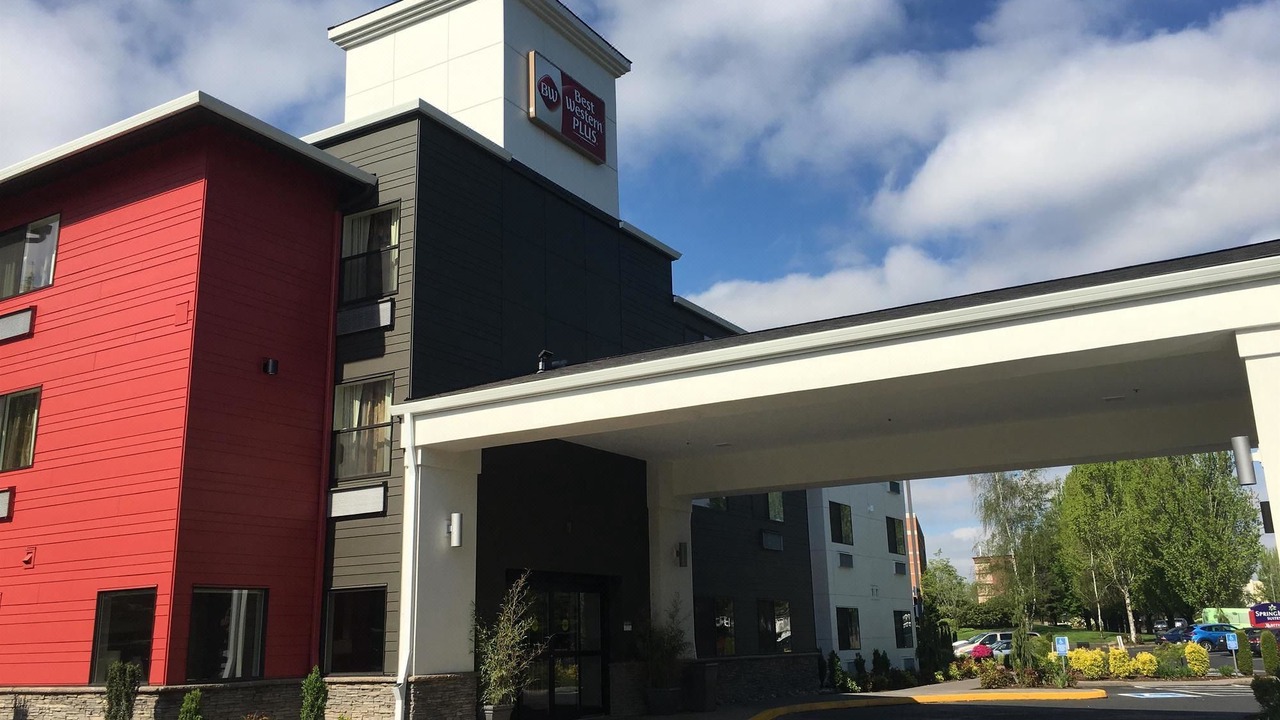 Photo of Buildings in Parkrose