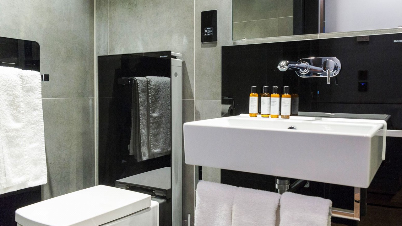 Photo of Bathroom in South Bank