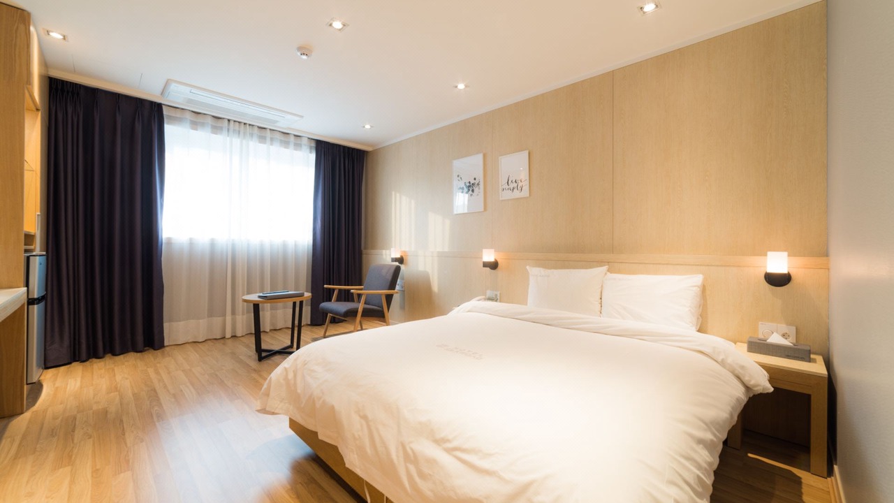 Photo of Bedroom in Ingye-dong