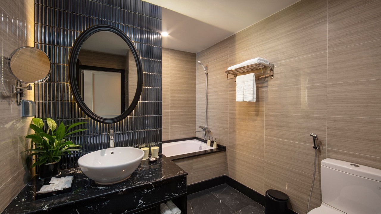 Photo of Bathroom in Old Quarter