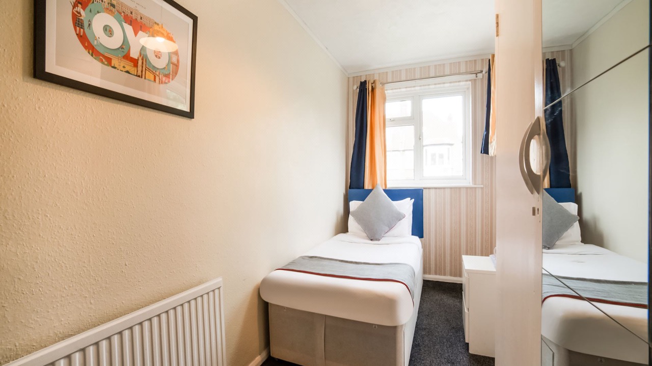 Photo of Bedroom in Westcliff-on-Sea