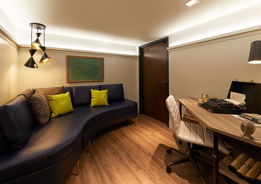 Photo of Livingroom in Music Row