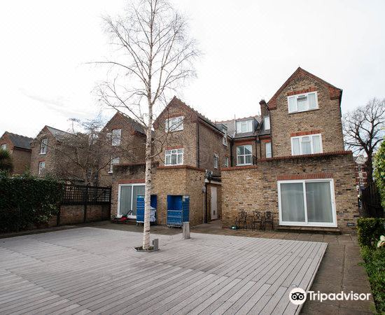 Photo of Buildings in Chiswick