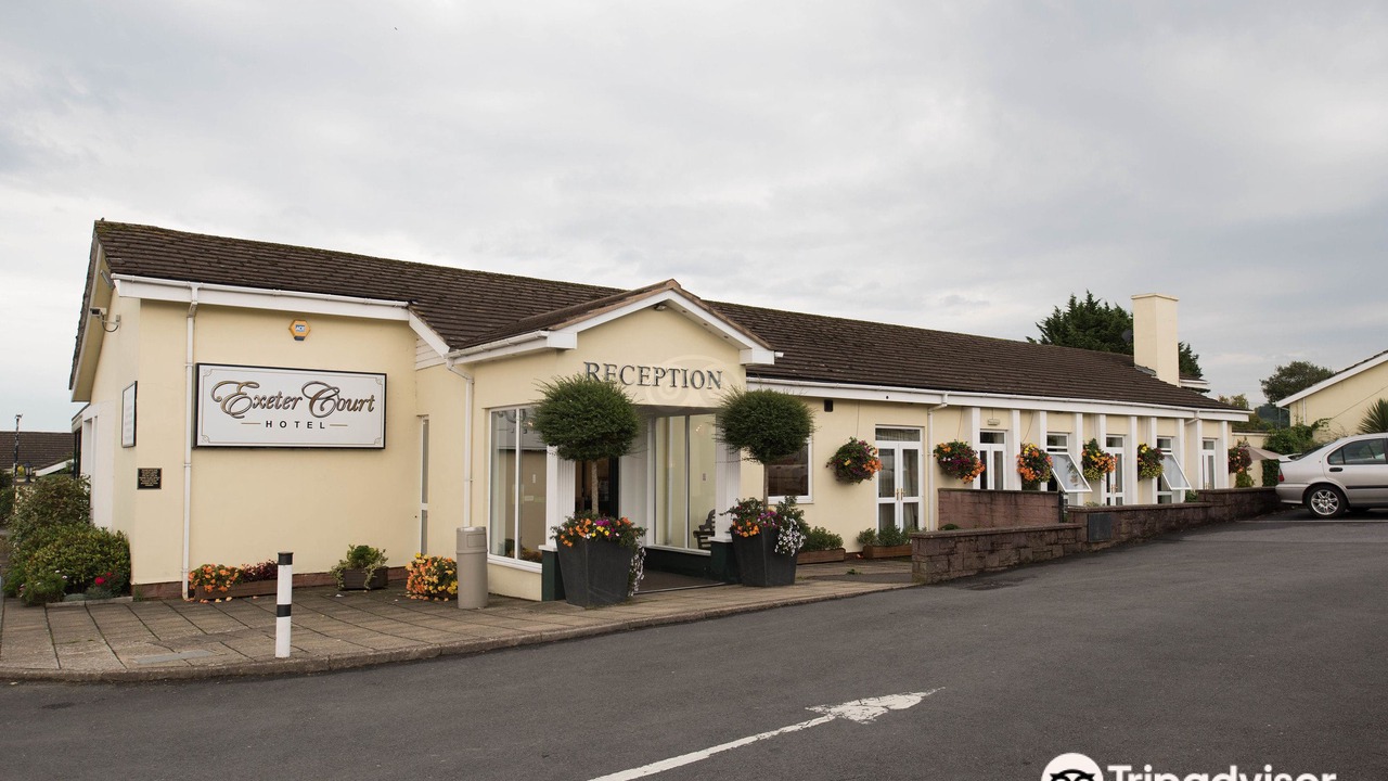 Photo of Buildings in Kennford