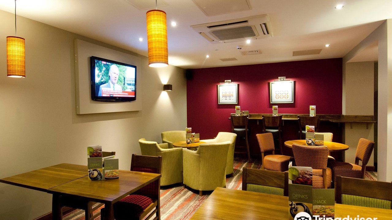 Photo of Livingroom in Ealing