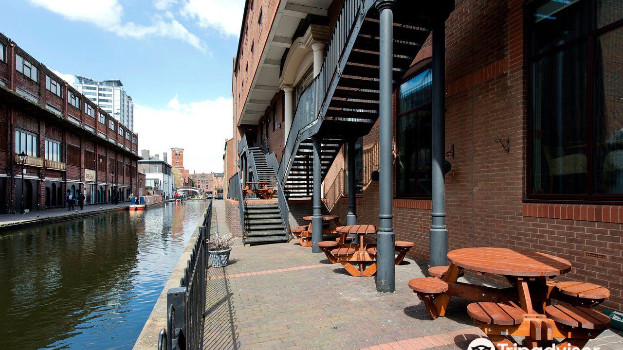 Photo of Buildings in Convention Quarter