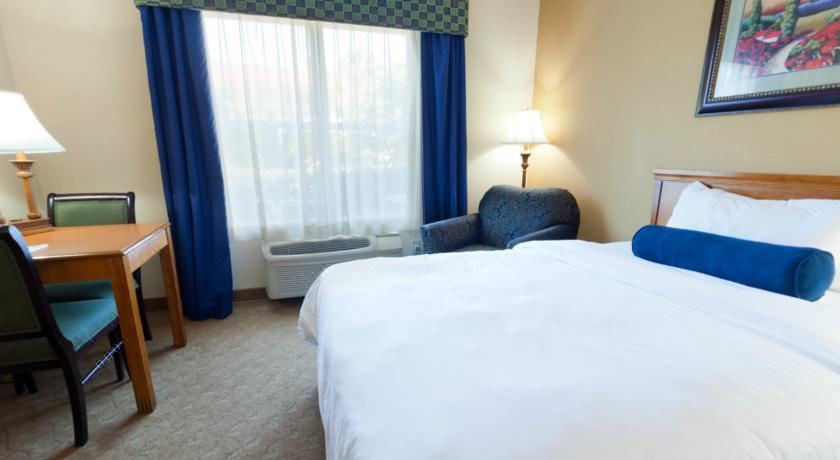 Photo of Bedroom in Doctors Inlet