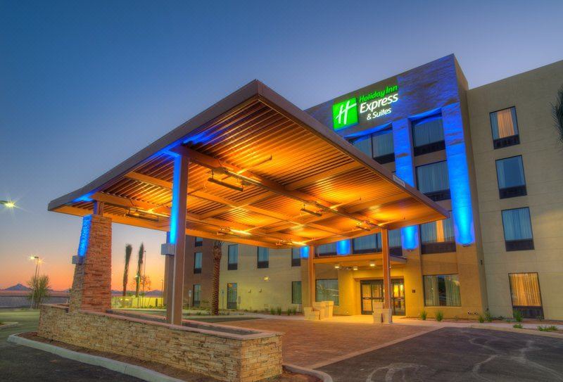 Photo of Buildings in Desert Ridge West