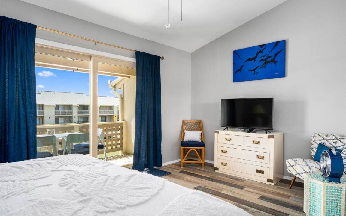 Photo of Bedroom in Harbor Oaks