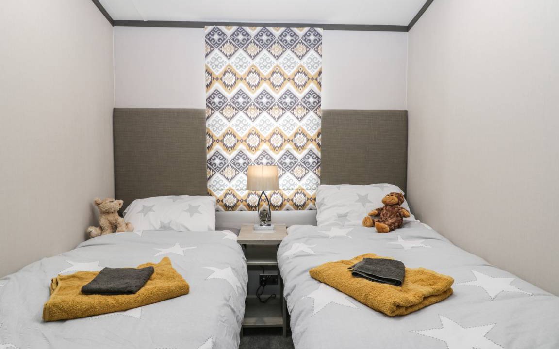 Photo of Bedroom in Cayton Bay