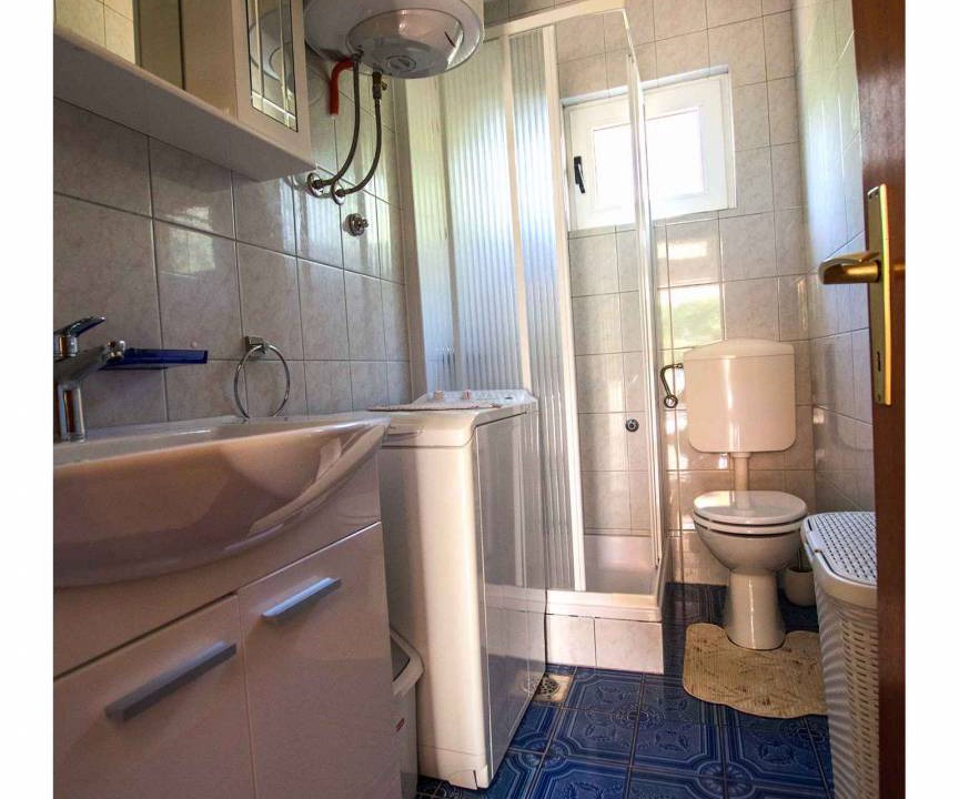 Photo of Bathroom in Seline
