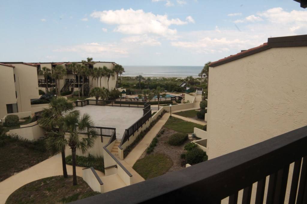 Photo of Patio Balcony in Butler Beach