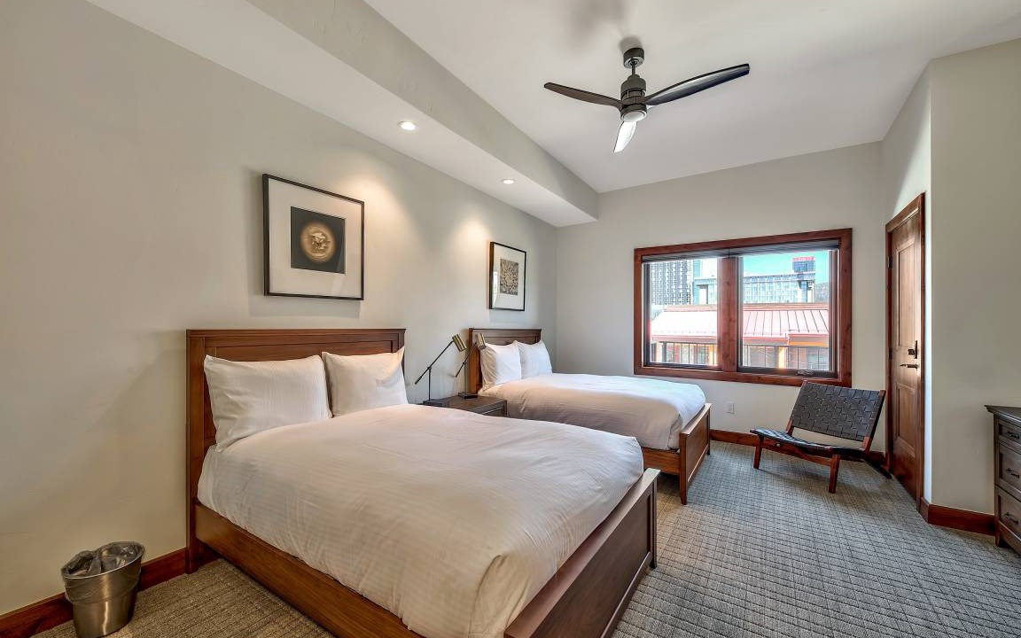 Photo of Bedroom in Lakeside Park