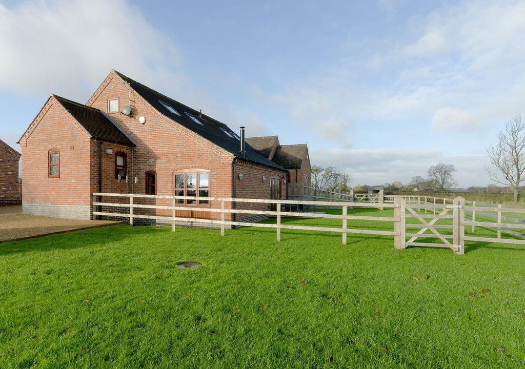 Photo of Buildings in Yoxall
