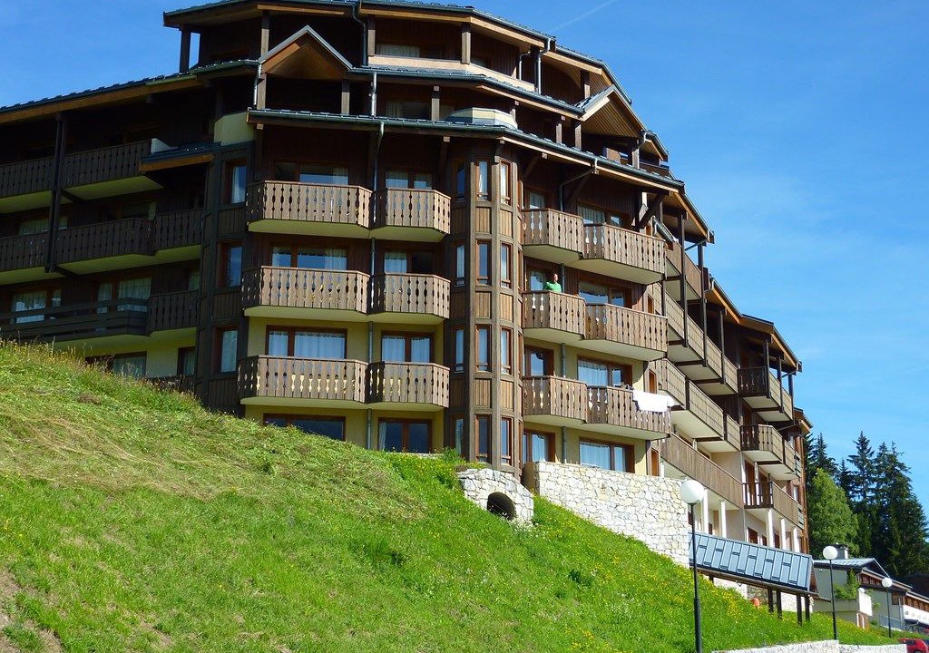 Photo of Buildings in Doucy-Combelouviere