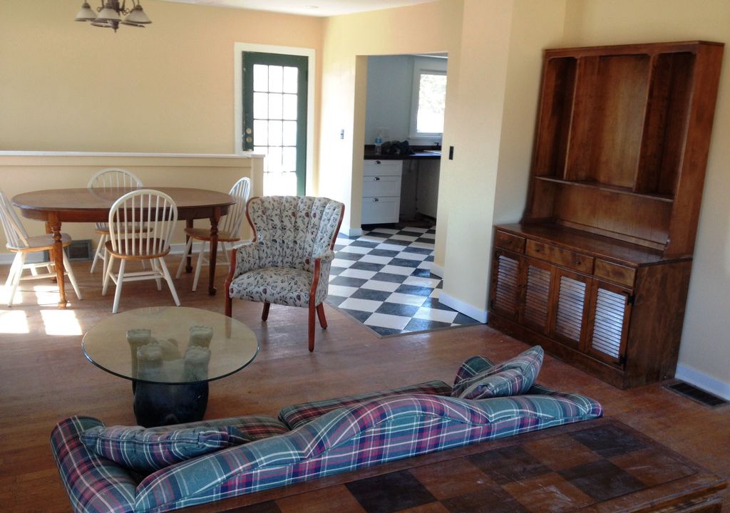 Photo of Livingroom in Leland