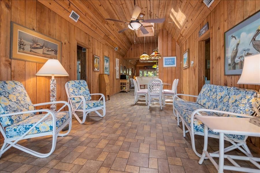 Photo of Livingroom in Golden Beach