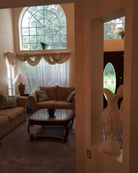 Photo of Livingroom in Doral Woods