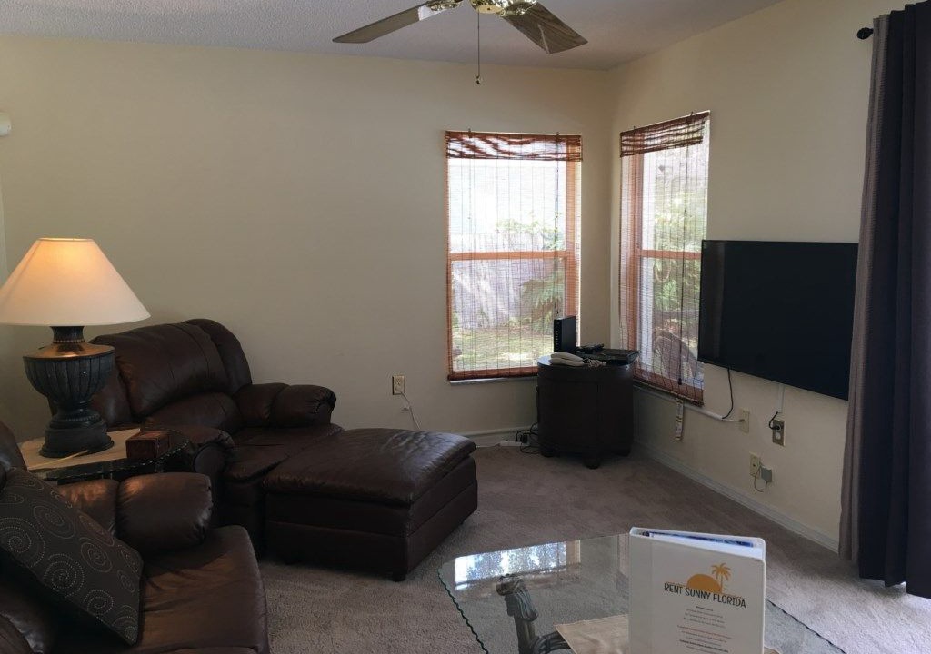 Photo of Livingroom in Doral Woods