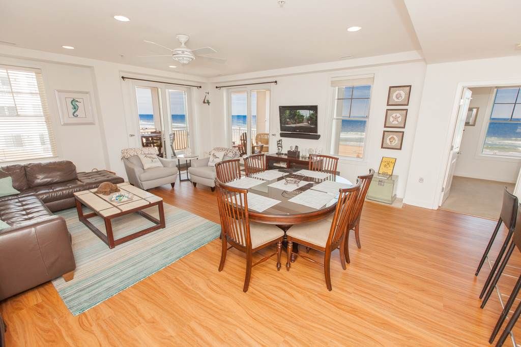 Photo of Livingroom in Sandbridge