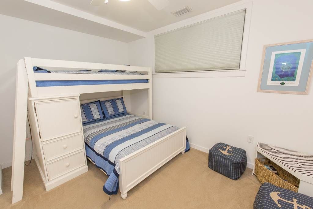 Photo of Bedroom in Sandbridge