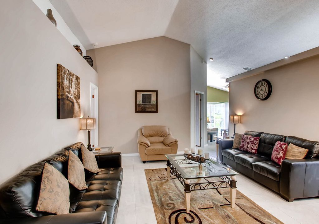 Photo of Livingroom in Florida Pines