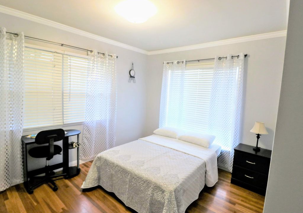Photo of Bedroom in Reseda