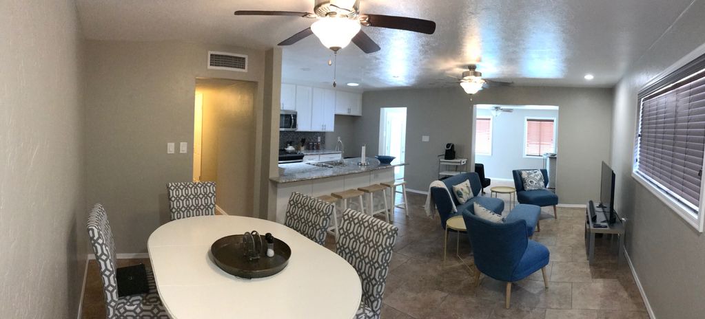 Photo of Livingroom in Scottsdale Estates Nine