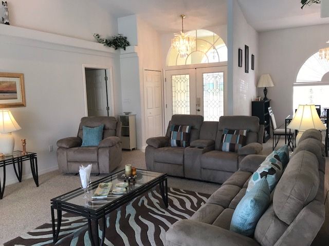 Photo of Livingroom in White Marsh