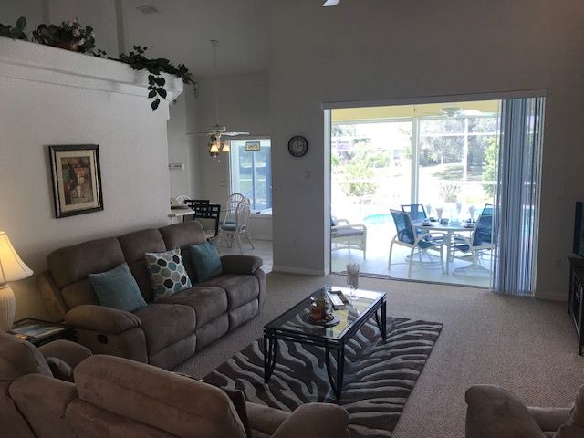 Photo of Livingroom in White Marsh