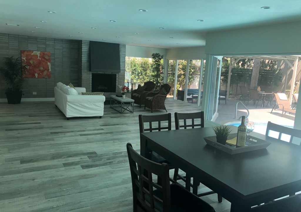 Photo of Livingroom in Toluca Lake