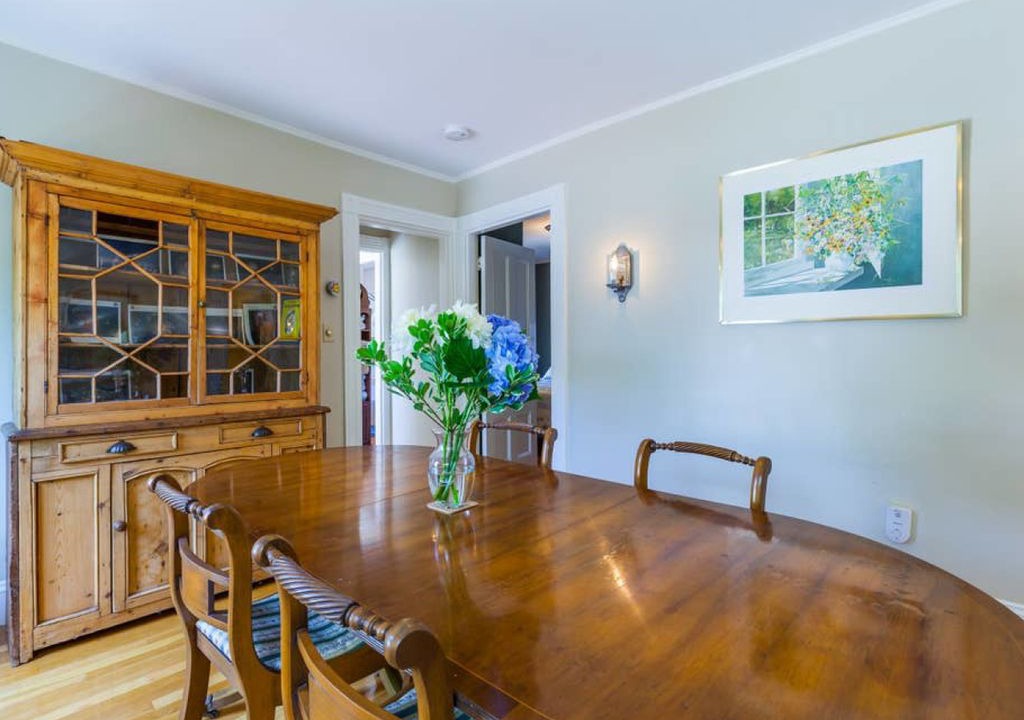 Photo of Livingroom in Observatory Hill