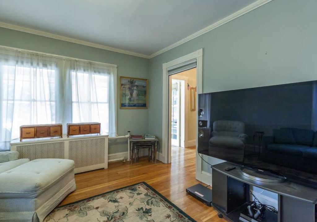 Photo of Livingroom in Observatory Hill