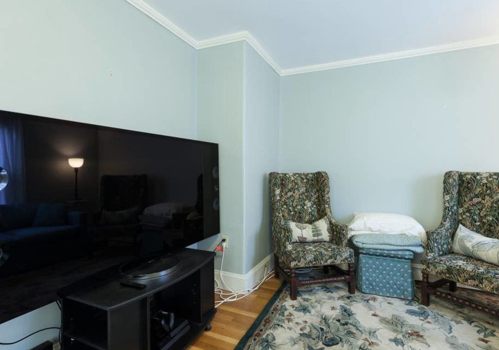 Photo of Livingroom in Observatory Hill