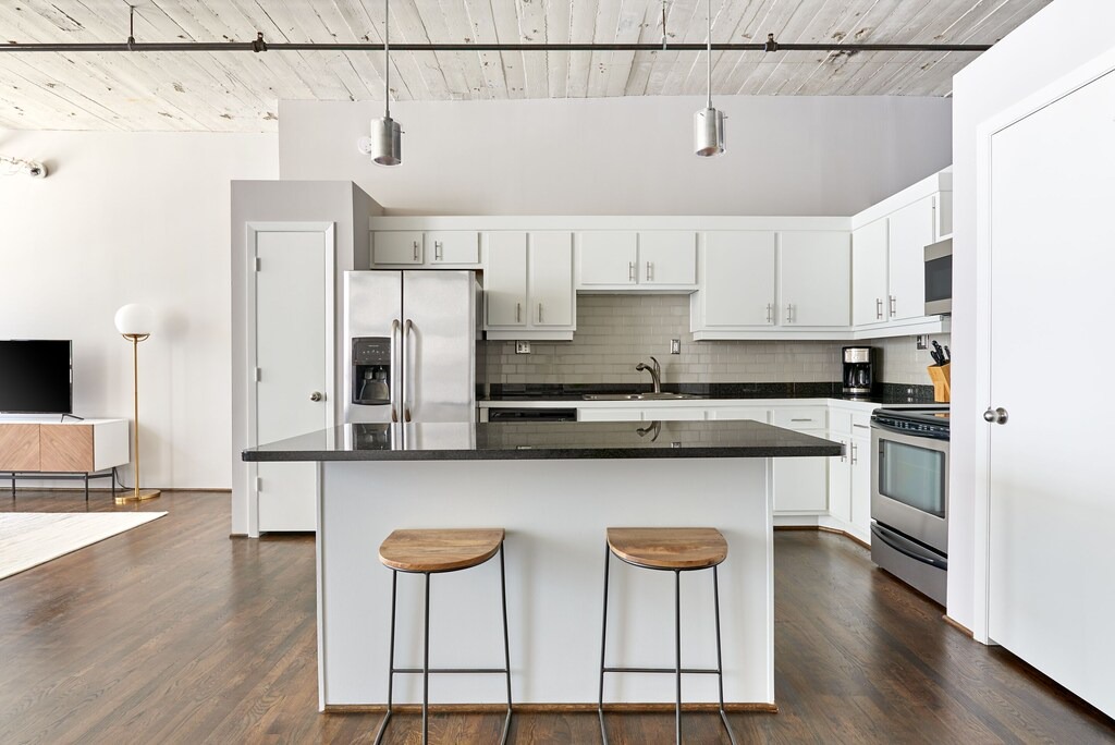 Photo of Kitchen in Theater District