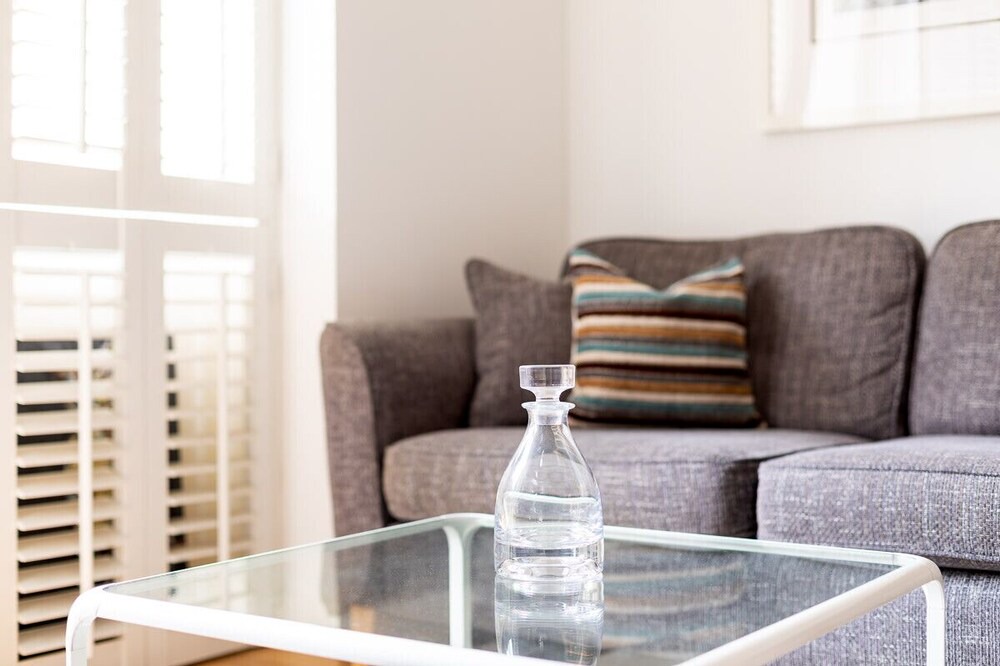 Photo of Livingroom in Vassall