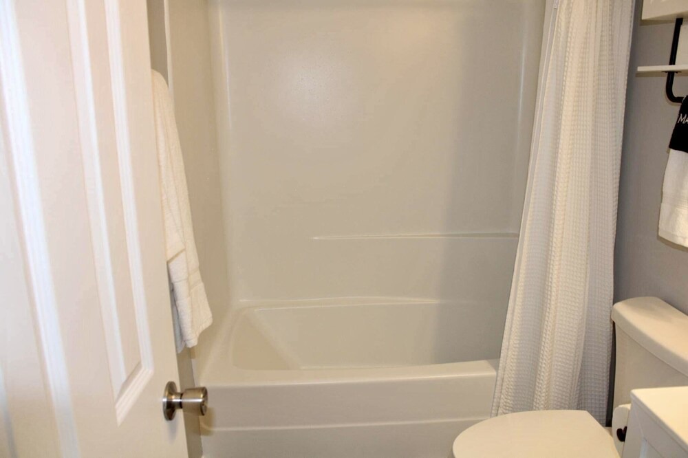 Photo of Bathroom in Lyons