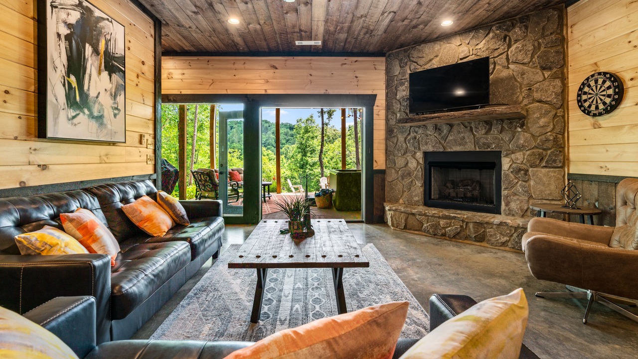Photo of Livingroom in Blue Ridge