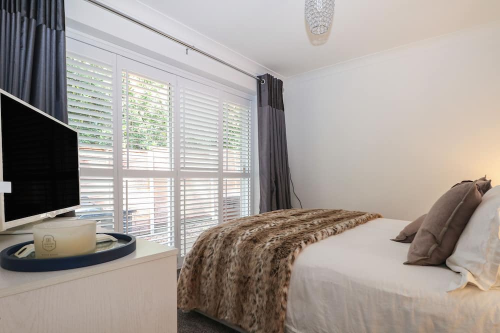 Photo of Bedroom in Rushmoor District