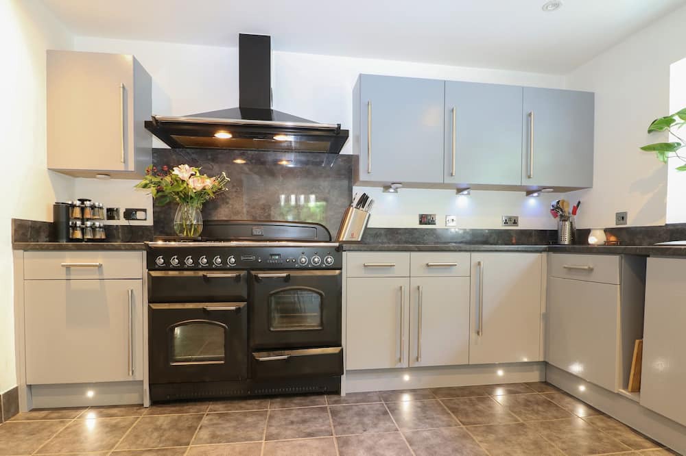 Photo of Kitchen in Rushmoor District