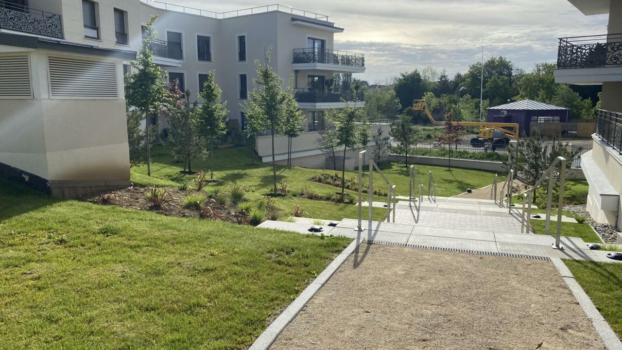 Photo of Others in Saint-Cyr-l'Ecole